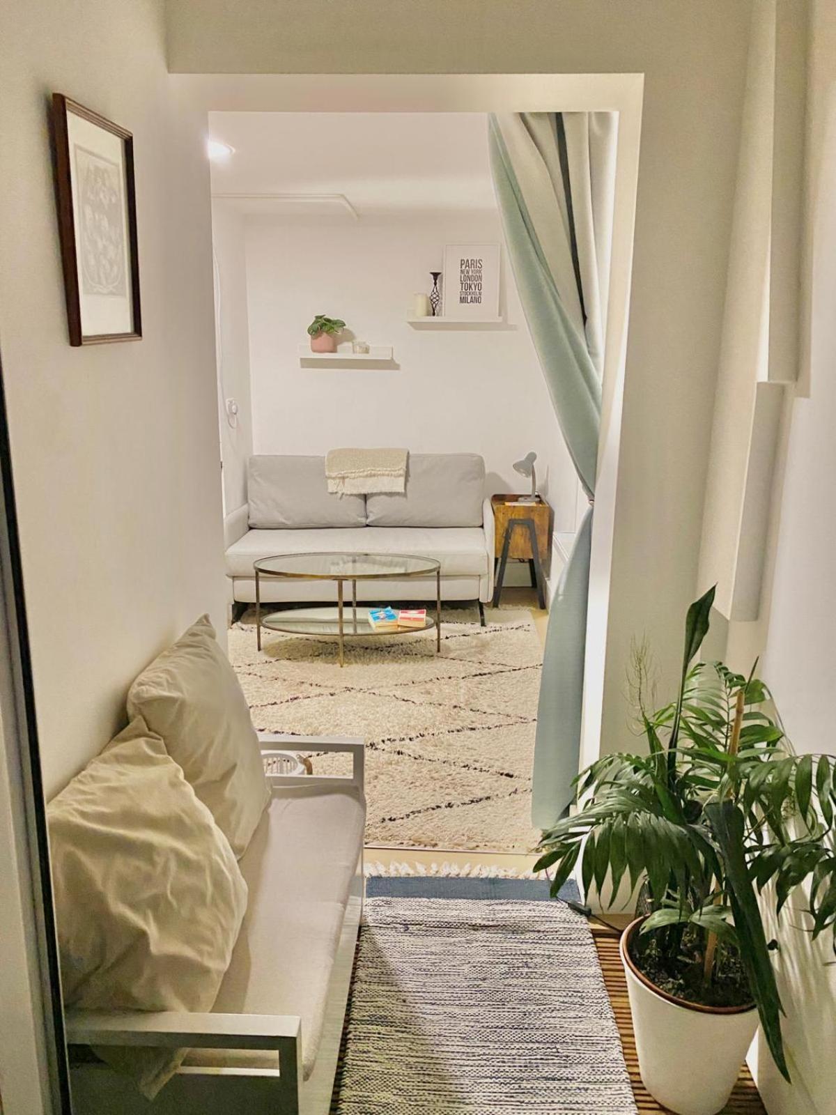 Appartamento Modern Flat & Balcony In Historic West Kensington Londra Esterno foto